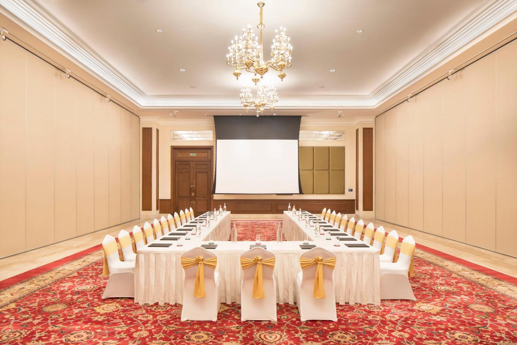 Taj Ganges Варанаси Экстерьер фото The Imperial, New Delhi